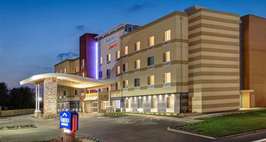 Fairfield Inn And Suites By Marriott Austin Northwest/Research Blvd Exterior photo